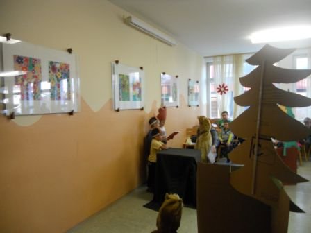 Dedki in babice na obisku v 1.a 2013