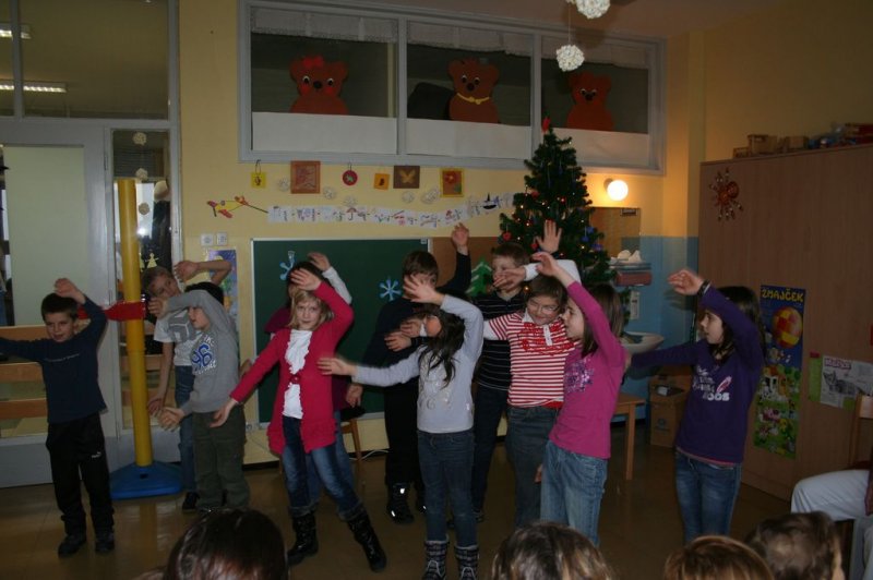 Dedek Mraz v bolnišničnem oddelku