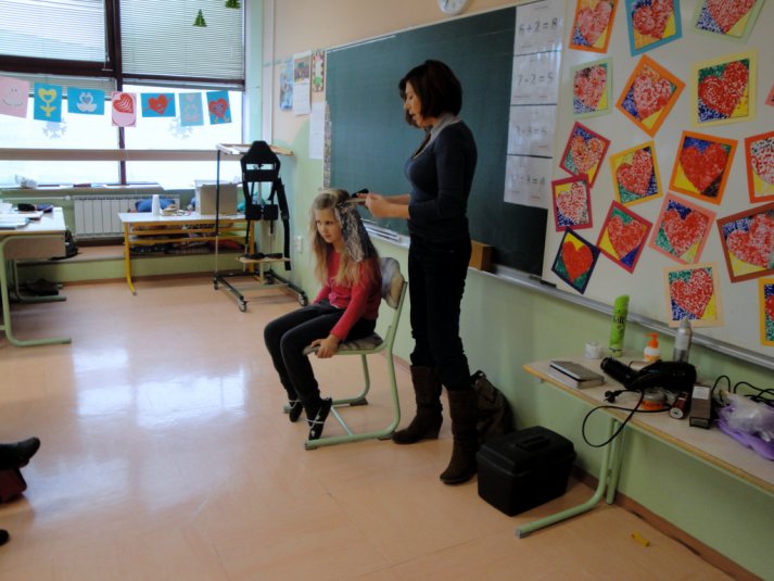 Obiskala nas je frizerka