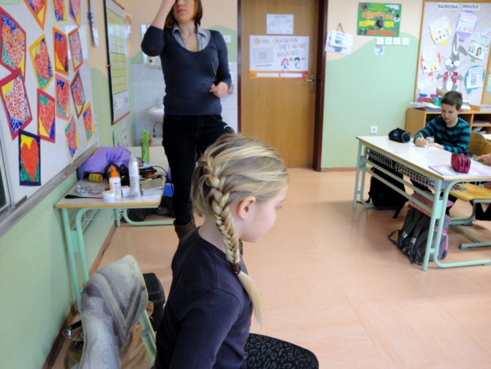 Obiskala nas je frizerka