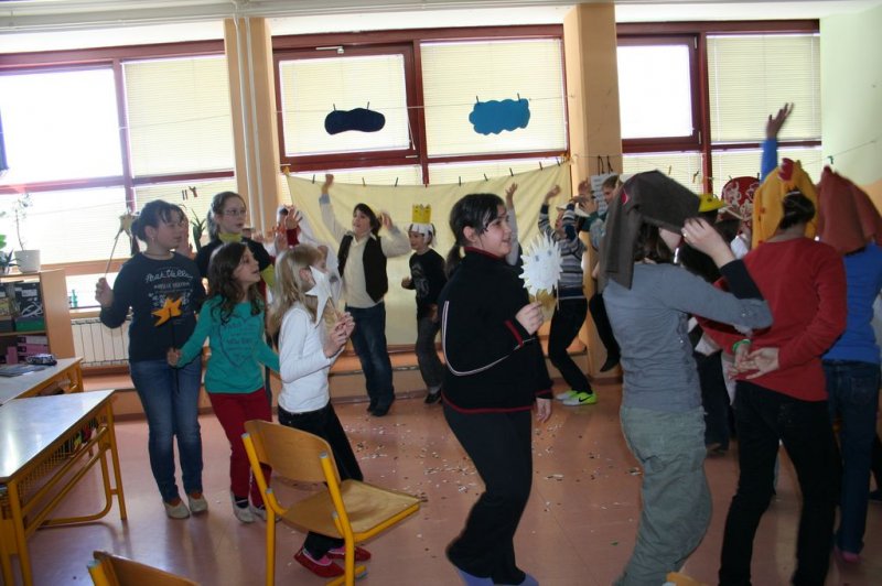 Igramo se gledališče