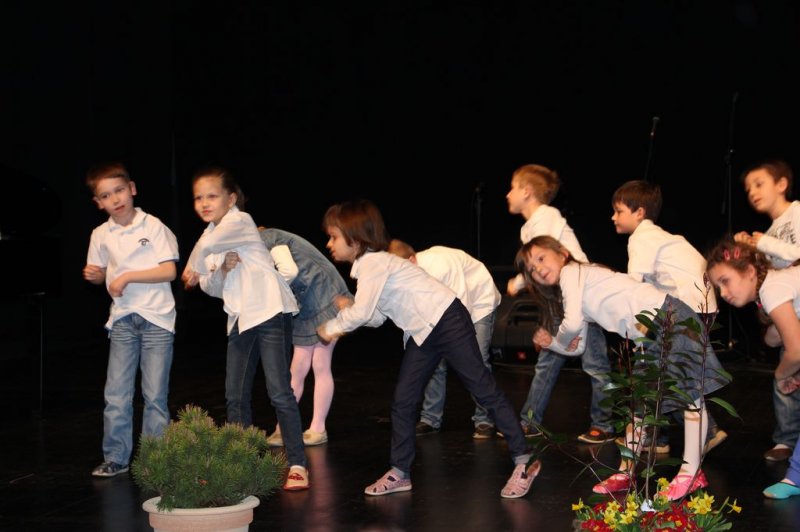 Medgeneracijsko glasbeno – plesni pozdrav pomladi