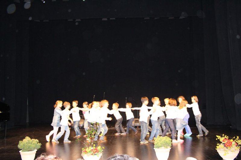 Medgeneracijsko glasbeno – plesni pozdrav pomladi