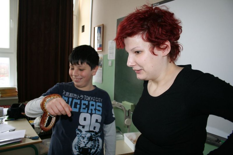 Obiskala nas je kača