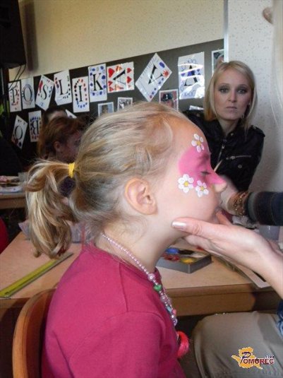 Dobrodelna prireditev \"Larina zgodba\"