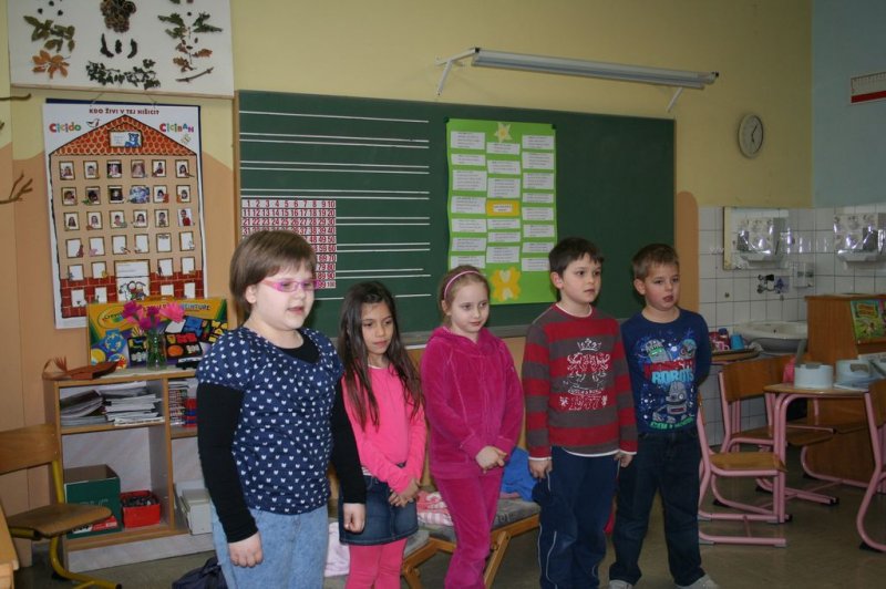 Materinski dan v 2.b