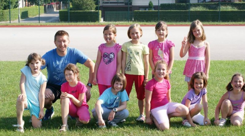 Nogometni trening za deklice razredne stopnje