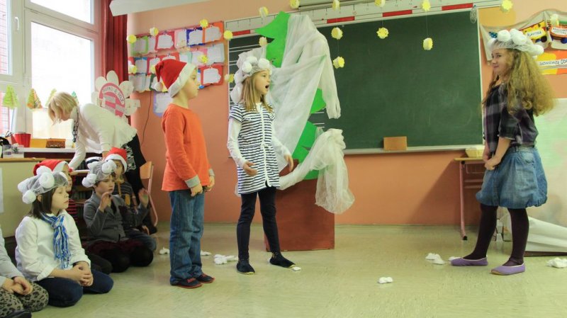 Fotoutrinki razredne proslave pred novoletnimi prazniki