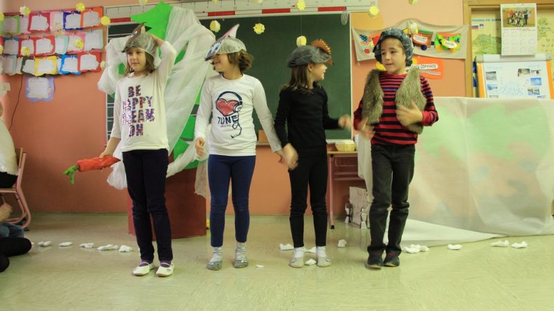 Fotoutrinki razredne proslave pred novoletnimi prazniki