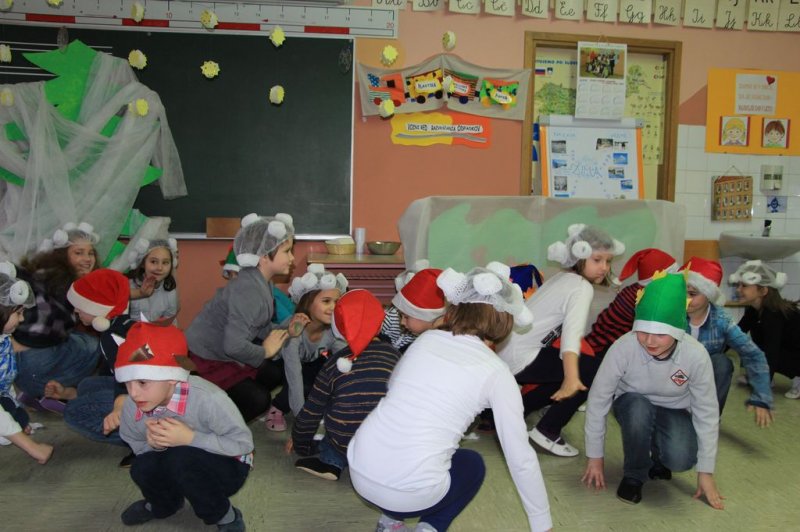 Fotoutrinki razredne proslave pred novoletnimi prazniki