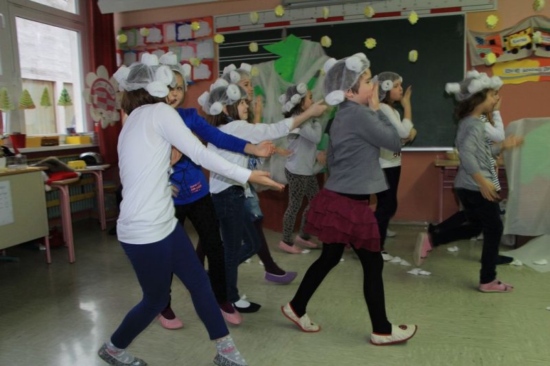 Fotoutrinki razredne proslave pred novoletnimi prazniki