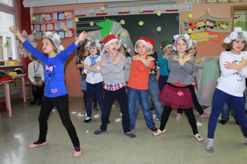 Fotoutrinki razredne proslave pred novoletnimi prazniki