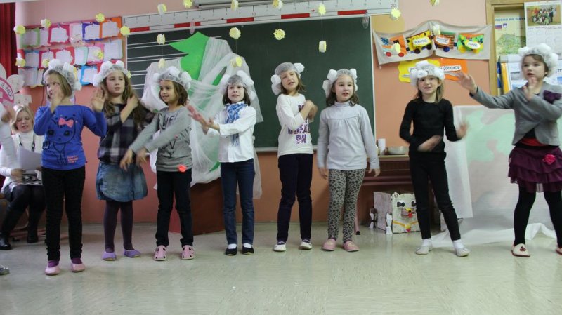 Fotoutrinki razredne proslave pred novoletnimi prazniki