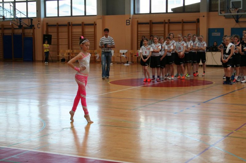 Polfinale DP v košarki