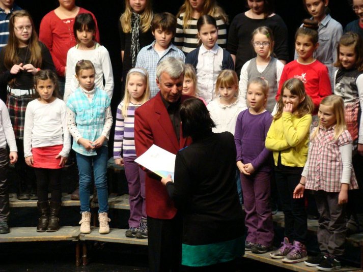 Območna revija otroških in mladinskih pevskih zborov