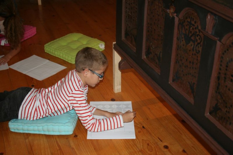 Pokukali smo v stare skrinje