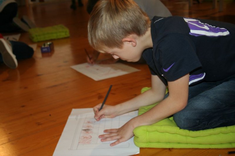 Pokukali smo v stare skrinje