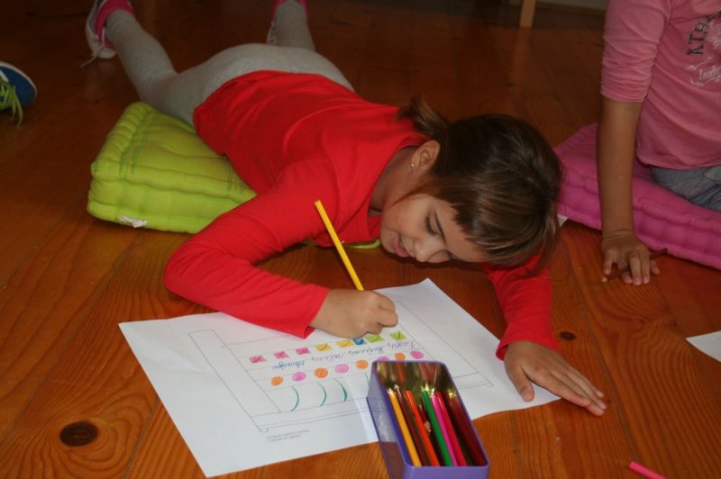 Pokukali smo v stare skrinje