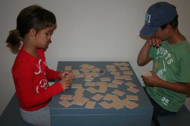 Pokukali smo v stare skrinje