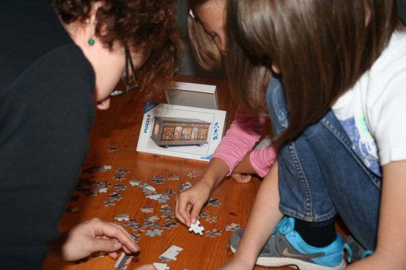 Pokukali smo v stare skrinje