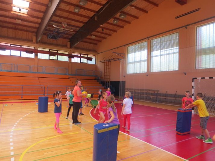 Počitniške ustvarjalnice – »Igrajmo se zgodbo«