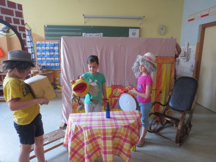 Počitniške ustvarjalnice – »Igrajmo se zgodbo«