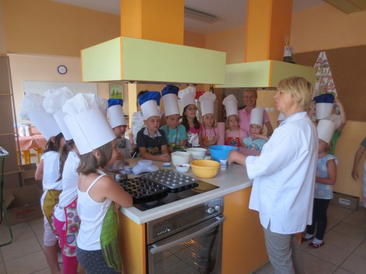 Počitniške ustvarjalnice – »Igrajmo se zgodbo«