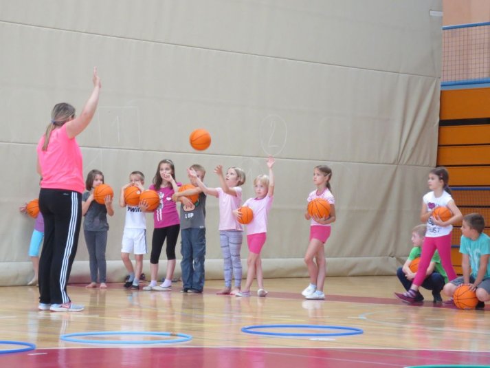 Počitniške ustvarjalnice – »Igrajmo se zgodbo«