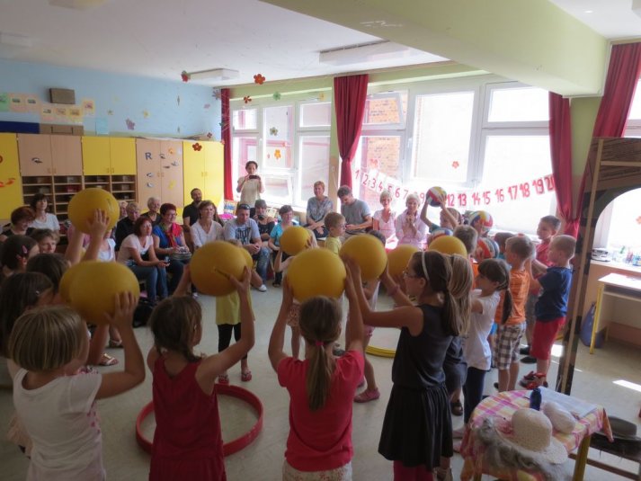 Počitniške ustvarjalnice – »Igrajmo se zgodbo«