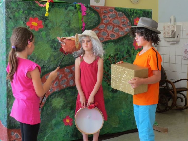 Počitniške ustvarjalnice – »Igrajmo se zgodbo«