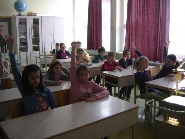 Poskusi z vodo v podaljšanem bivanju