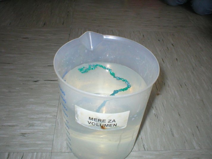 Poskusi z vodo v podaljšanem bivanju