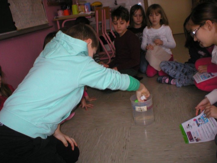 Poskusi z vodo v podaljšanem bivanju