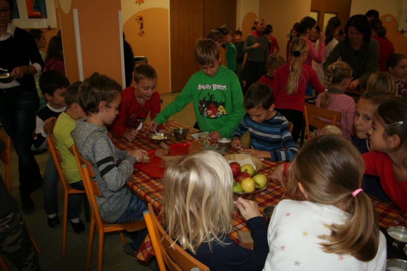 Tradicionalni slovenski zajtrk 2014