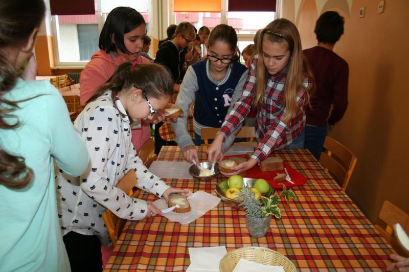 Tradicionalni slovenski zajtrk 2014