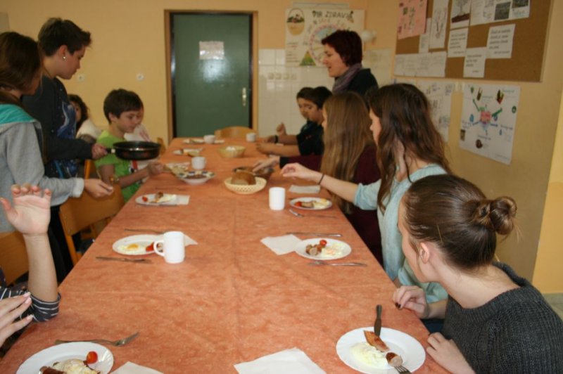 Tradicionalni slovenski zajtrk 2014