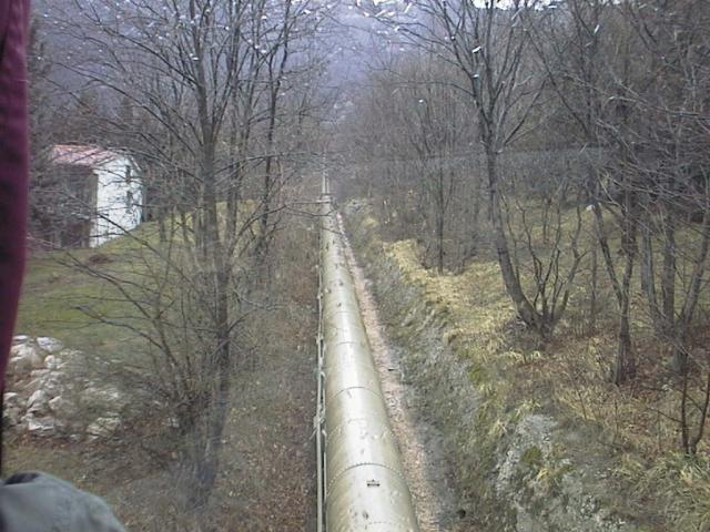 hubelj8.JPG (64144 bytes)