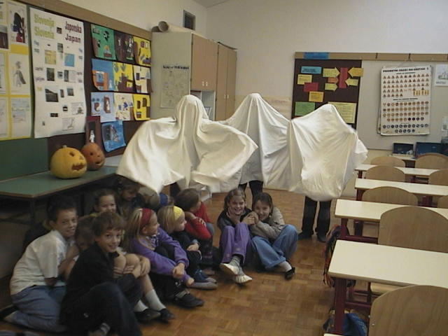 ghosts.JPG (50001 bytes)