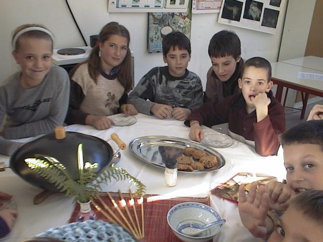 dobro_je.JPG (49046 bytes)