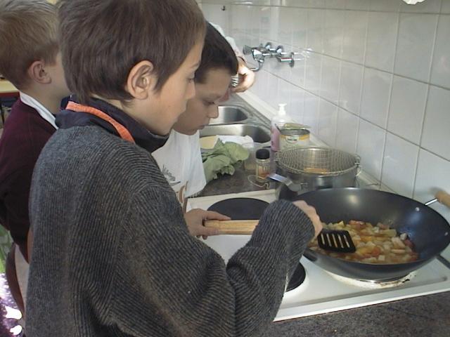 kuhanje1.JPG (45578 bytes)