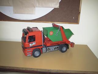 grgar_kamion_s.JPG (10621 bytes)