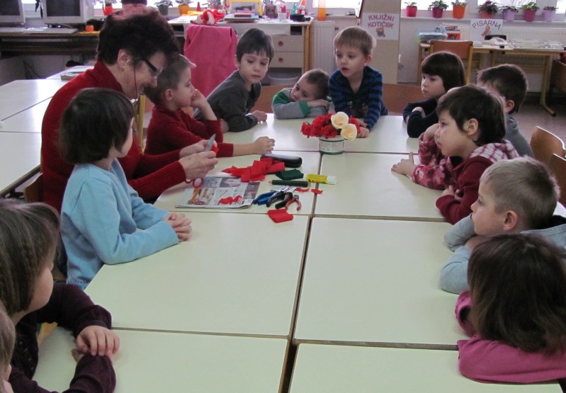 Nikolova babica na obisku (32).JPG