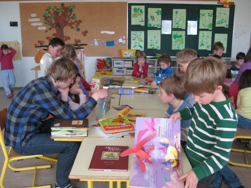 druženje ob knjigah (19).JPG