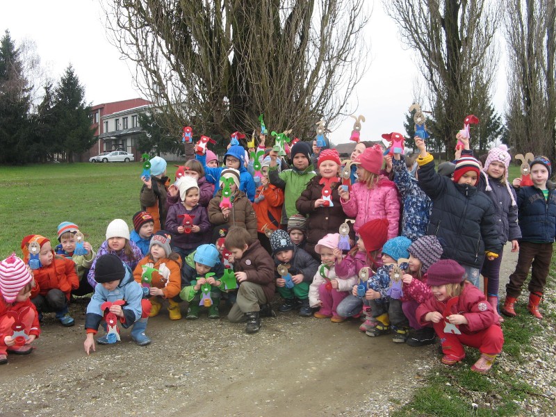 iskanje zajčkovega presenečenja (13).JPG