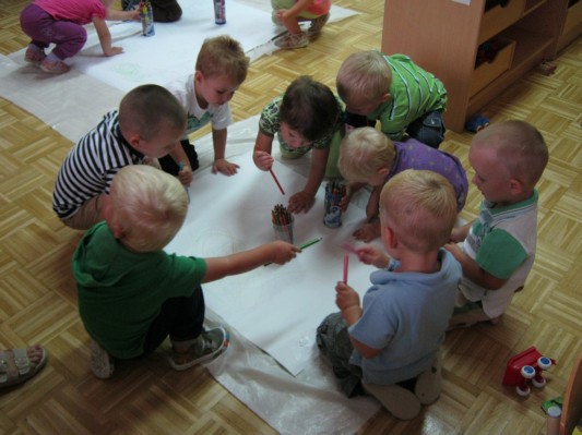 risanje z barvicami na velik format.JPG