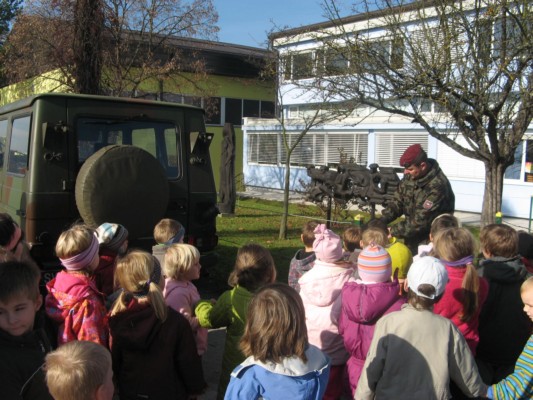 obisk vojakov 14.JPG