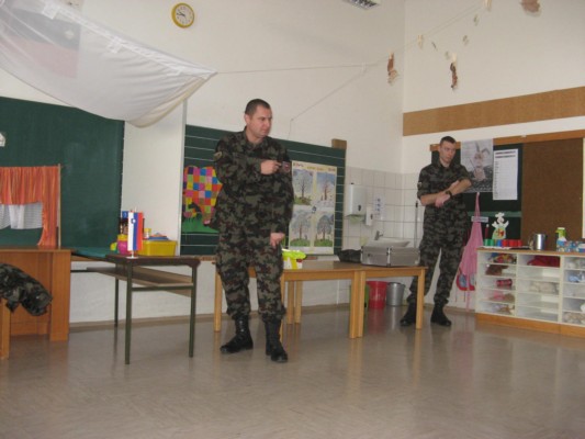 obisk vojakov 05.JPG