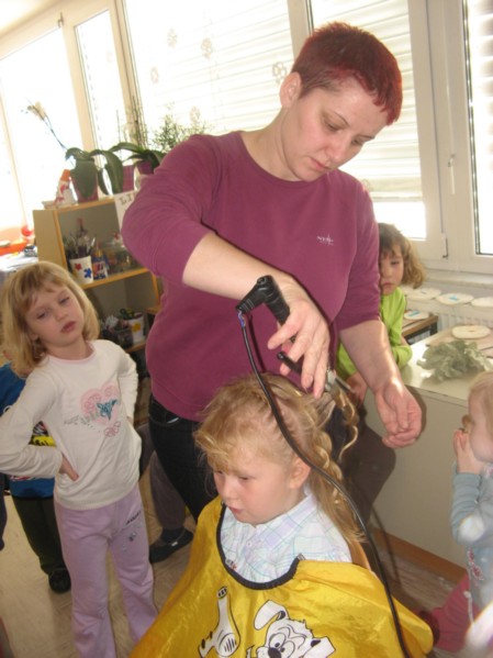 obisk frizerke (31).JPG