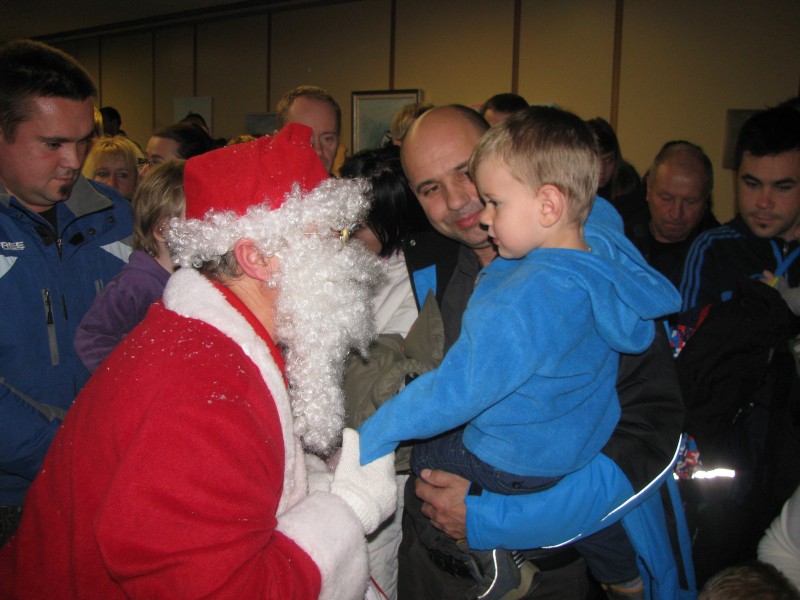 Dramatizacija Mala snežinka in prihod Božička 02 (11).JPG
