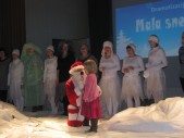 Dramatizacija Mala snežinka in prihod Božička 02 (5).JPG